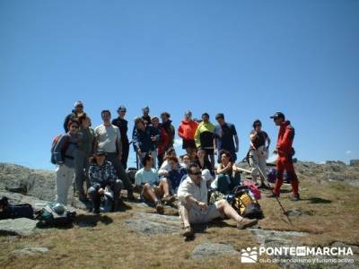 Llegada a la cima de Valdebecerril; excursiones culturales; senderismo